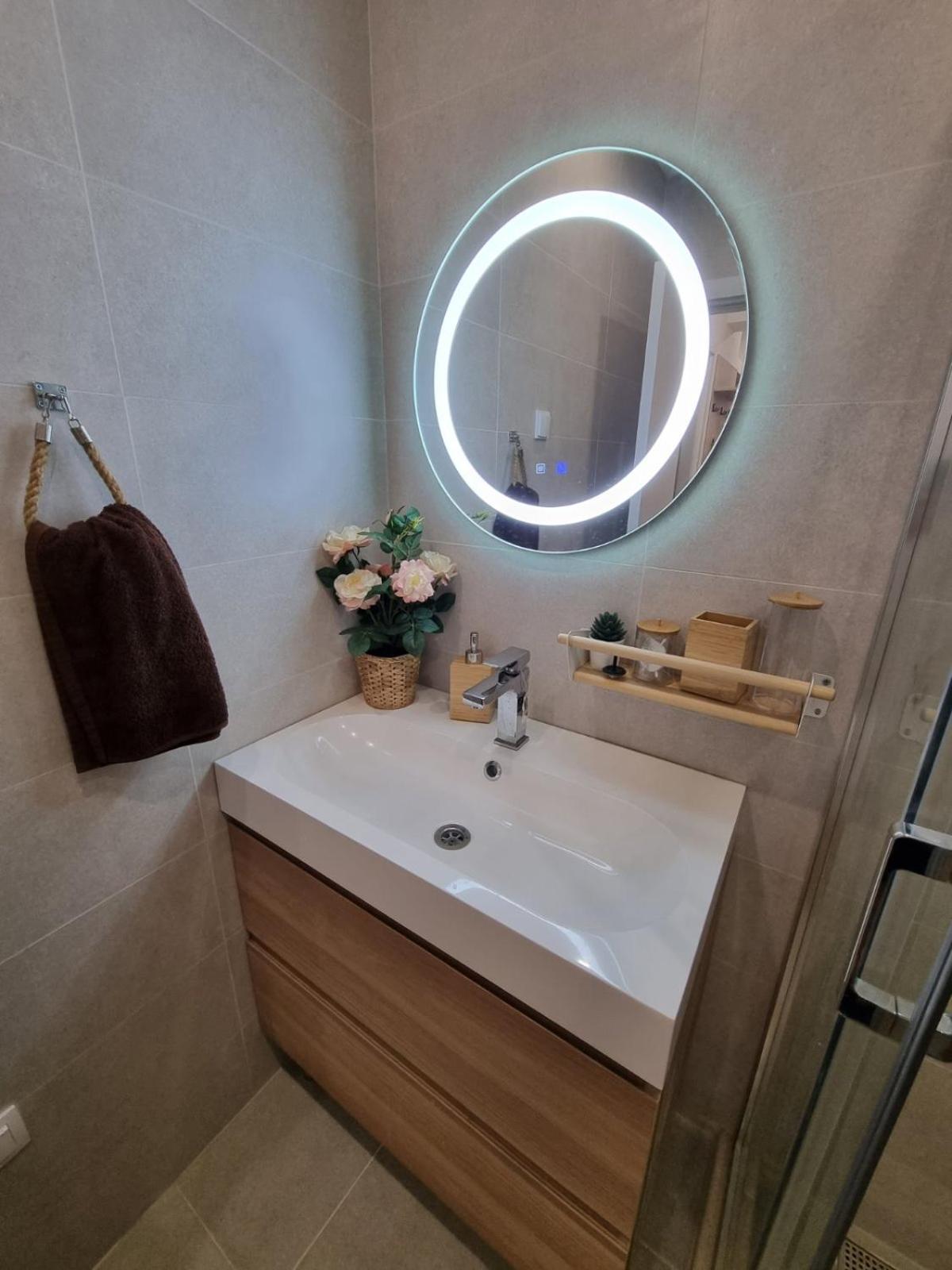 Apartment Polina - 2Bd Next To Sea Garden Varna Ngoại thất bức ảnh